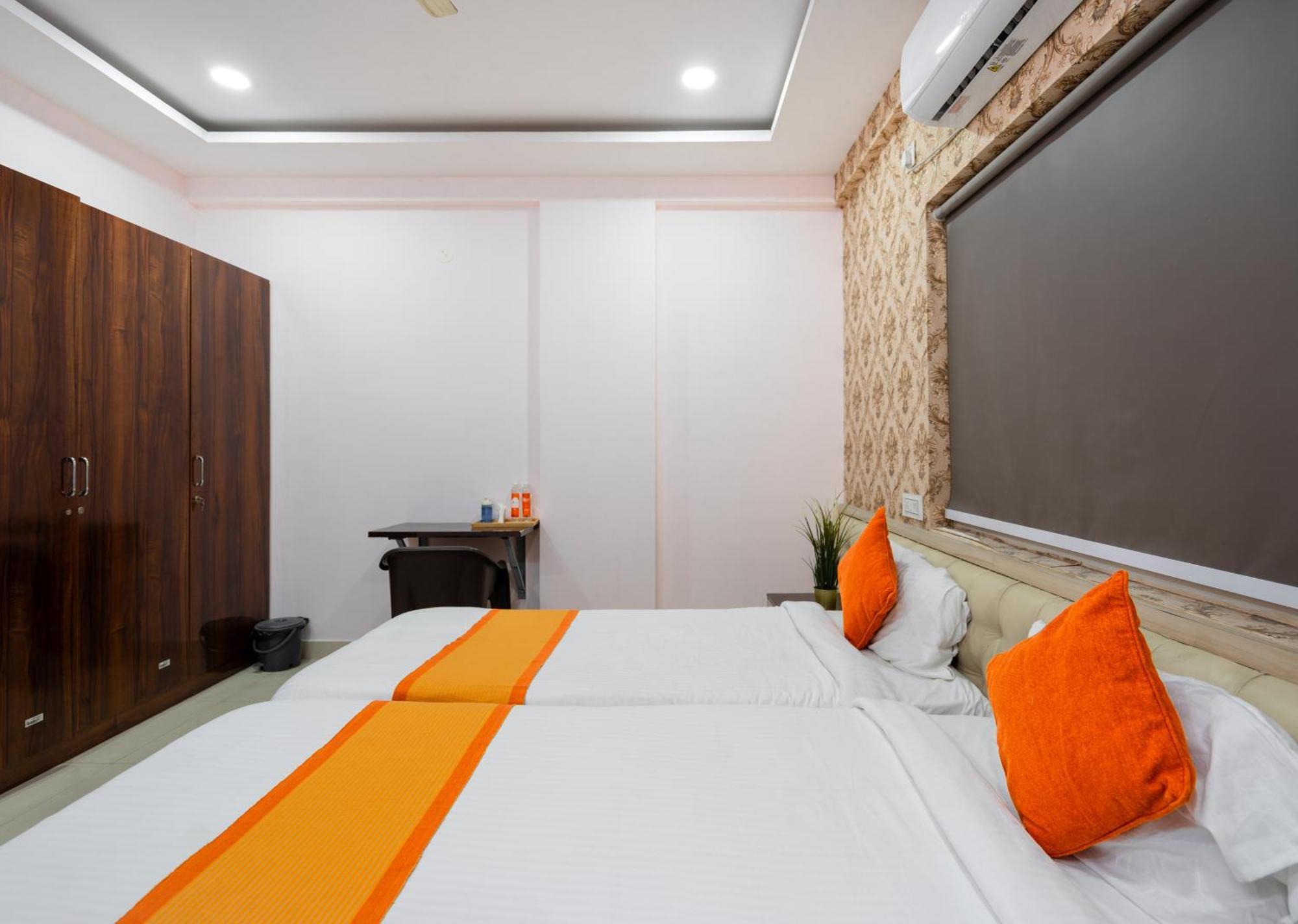 Iris At Nest Otel Haydarabad Dış mekan fotoğraf